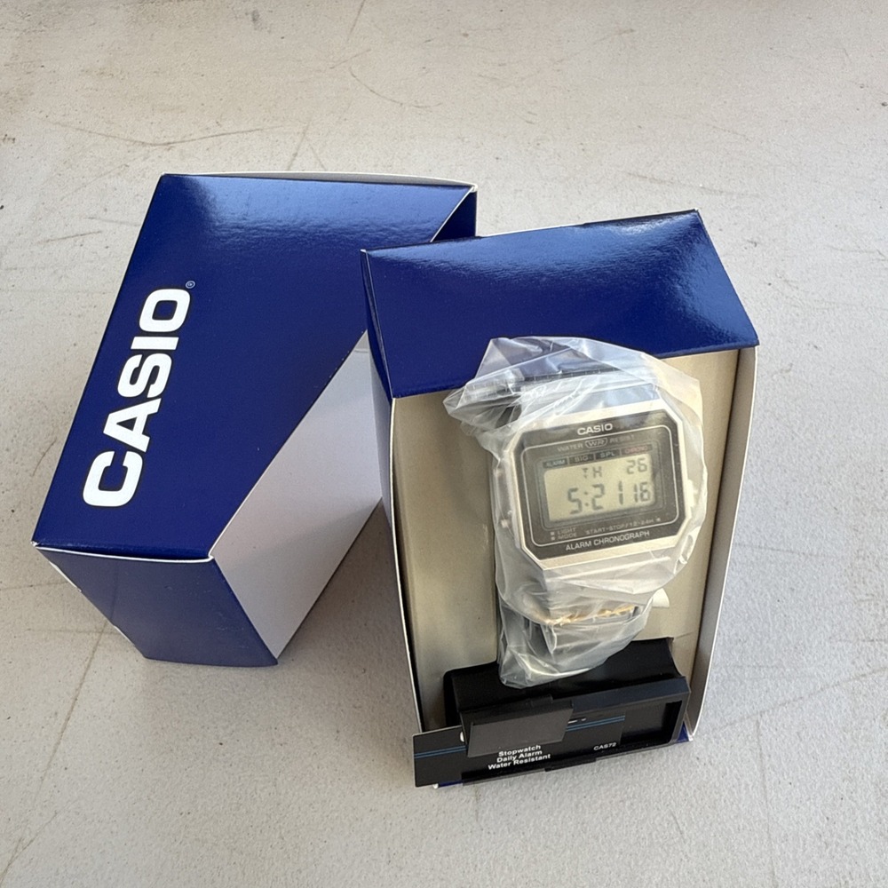Casio A700W-1ACF Vintage Digital Alarm Chronograph Watch (NEW IN BOX)